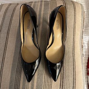 Michael Kors black patent heels
